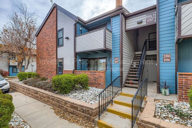 Building Photo - 11913 E Harvard Ave Unit 105