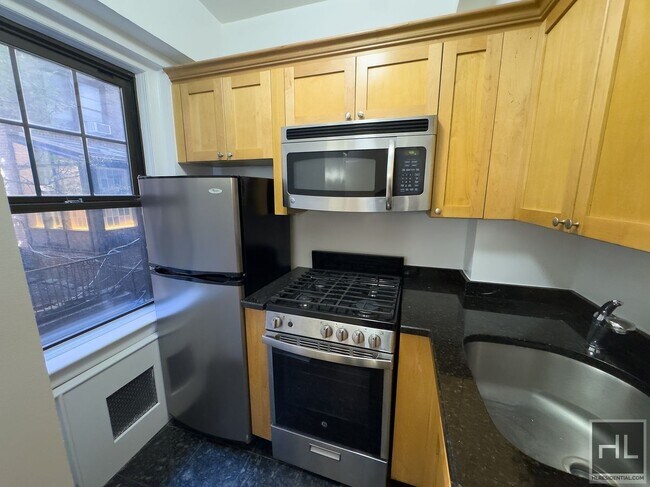 Photo - Christopher Street Unit 1B
