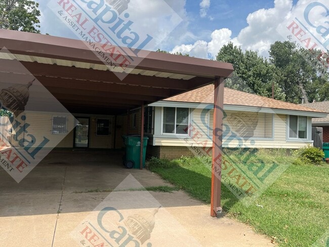 Building Photo - Spacious 2 Bedroom W/ Bonus Room Rental