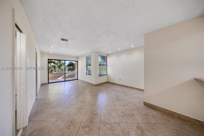 Photo - 230 Canal St