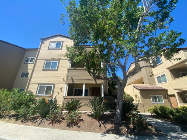 Building Photo - 5057 Los Morros Way Rental