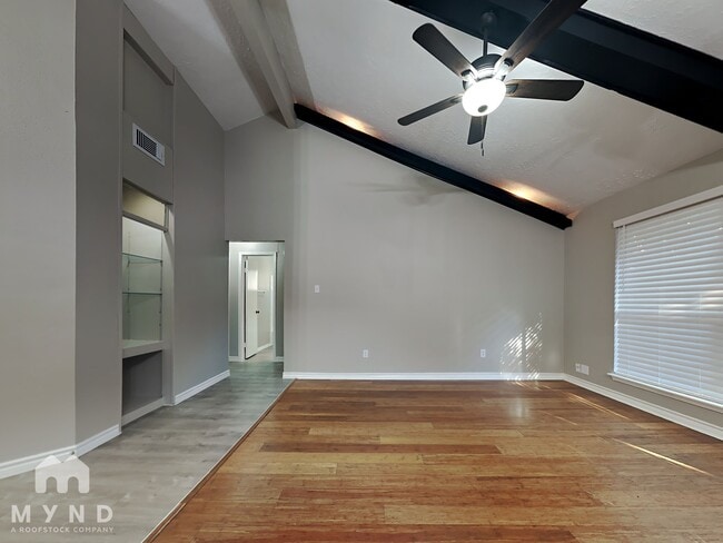 Photo - 4607 Rivertree Ln