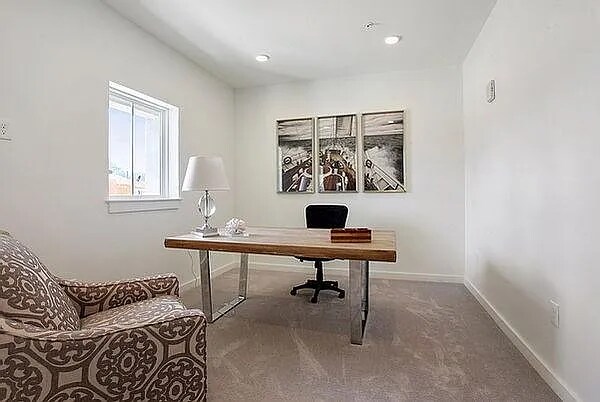 Photo - 2100 St Thomas St Unit 204