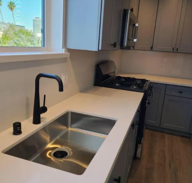 Photo - 5731 Lexington Ave Unit 303