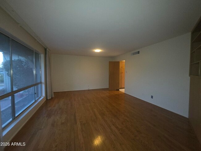 Photo - 342 W Diana Ave