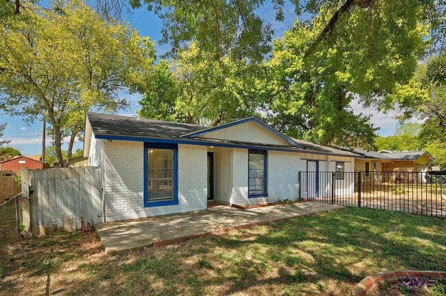 Photo - Spacious 3/2 home in South Austin