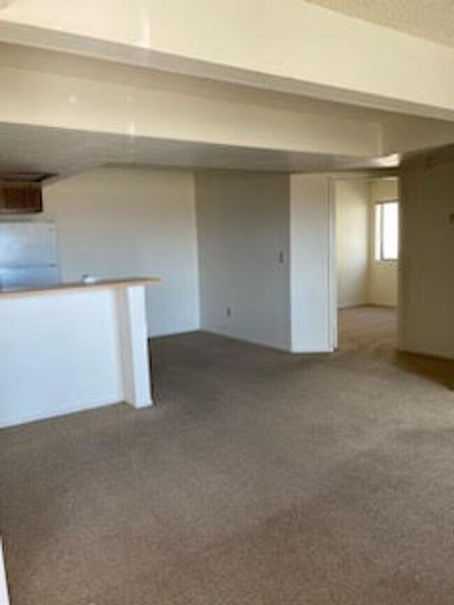 Laughlin Bay Village 2 Bedroom Condo! House Rental in Laughlin, NV