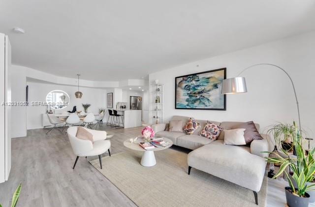 Photo - 701 Brickell Key Blvd Unidad 1506