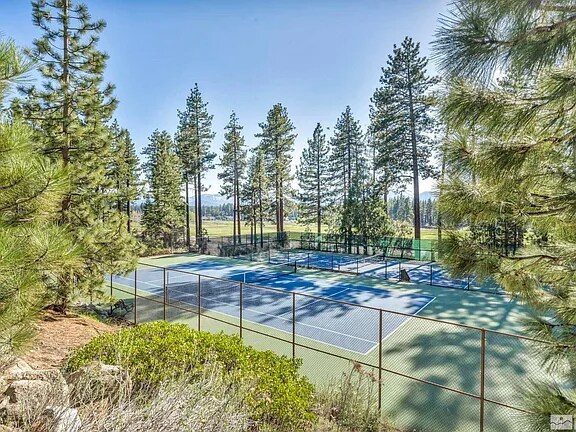 167 Holly Ln