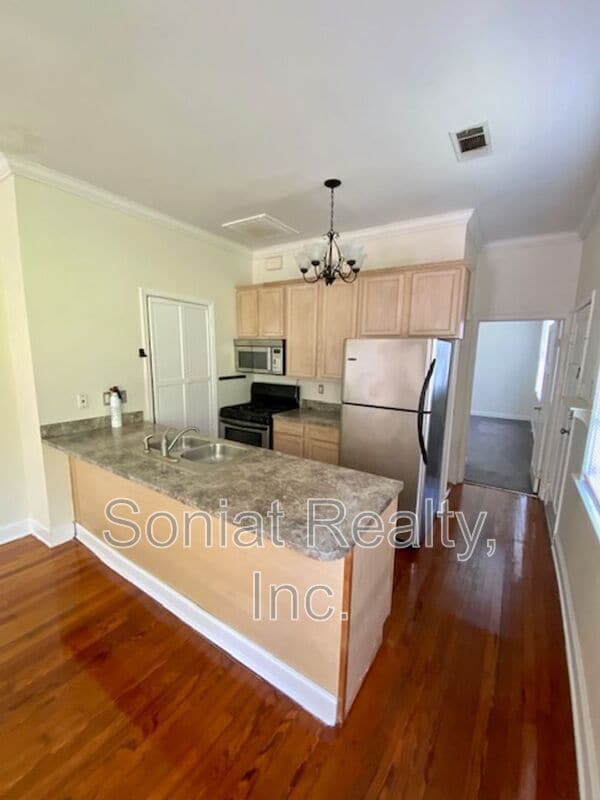 Photo - 1928 Burdette St