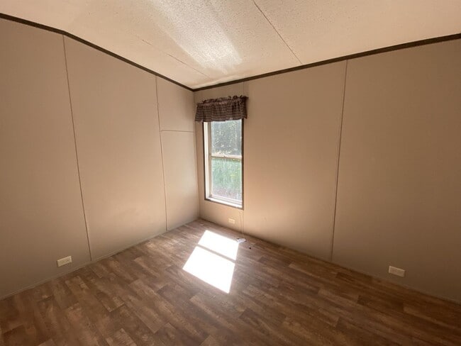 Photo - 990 Cedar Village Ln