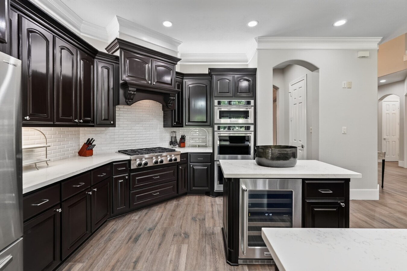 Photo - 110 S Veilwood Cir