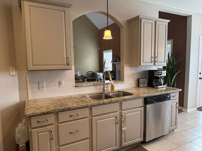 Photo - 109 Fieldcrest Ct