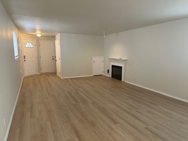 Photo - Renovated 3 Bed 2.5 Bath Home in South Park