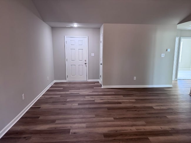 Photo - 303 Grand Oaks Dr