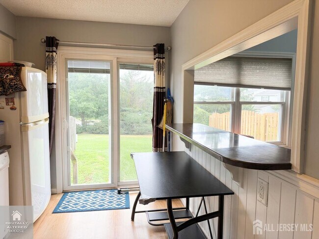 Photo - 99 Brookview Cir