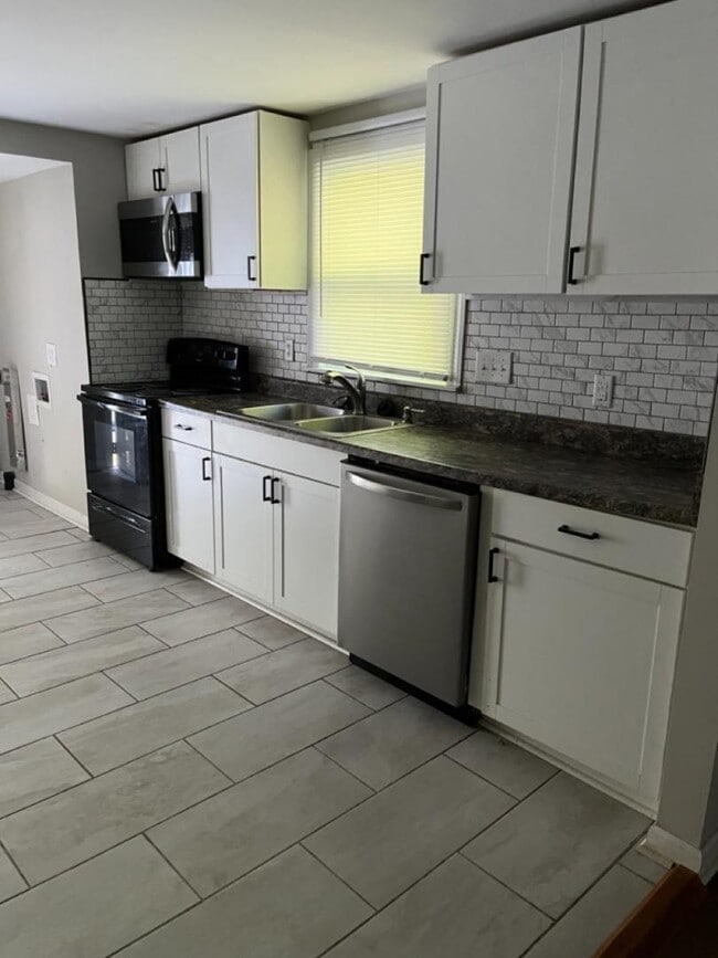 Photo - 1224 Essex Ave