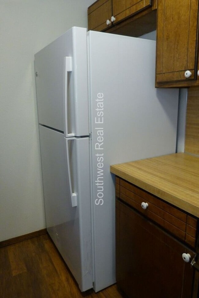 Photo - Super cute 2 bedroom 1 bath apartment.