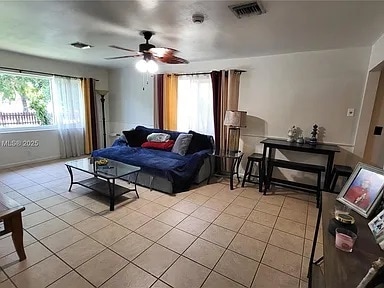 Photo - 124 NW 6th Ave