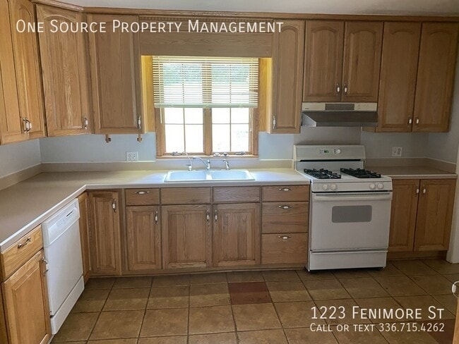 Photo - 1223 Fenimore St