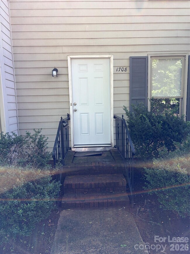 Photo - 1708 Village Lake Dr
