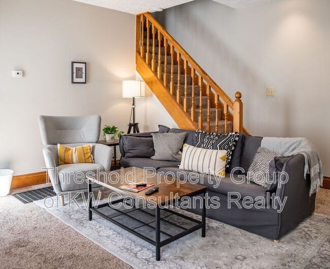 Photo - 1355-1357 Dennison Avenue