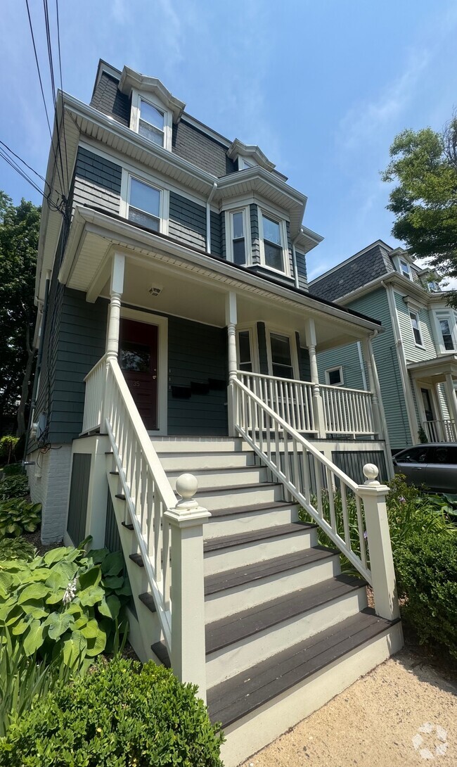 Building Photo - 135 Morrison Ave Unit 1 Rental