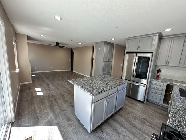 Photo - 6 bedroom/ 2.5 bath in Rohnert Park