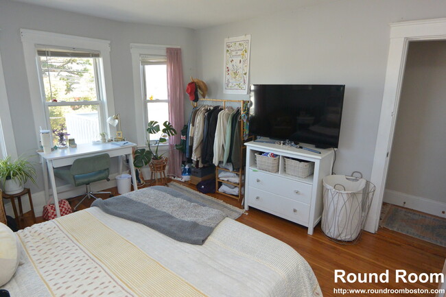 Photo - 40 Union St Apartments Unit 3