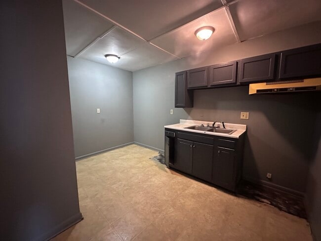 Photo - 30-103 Illinois-