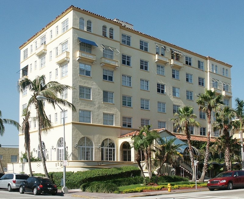 The Alamac - The Alamac Apartments