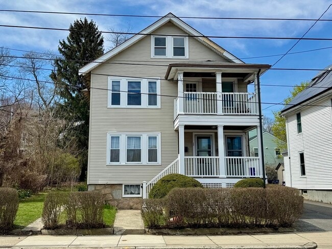 Building Photo - 141 Walworth St Unit 2