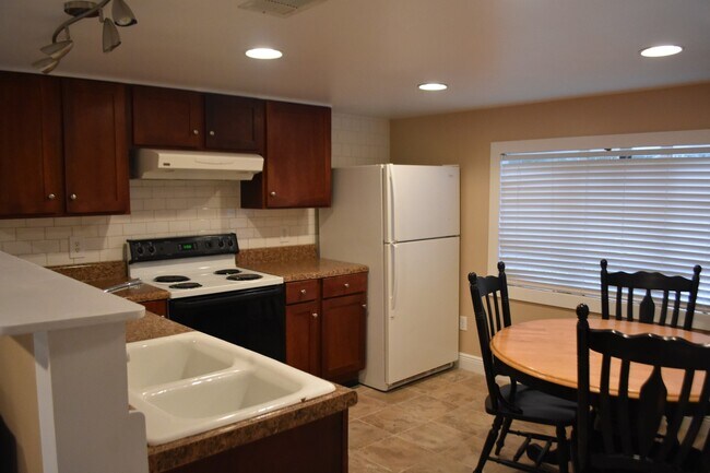 Photo - 2 Bedroom Mobile Home