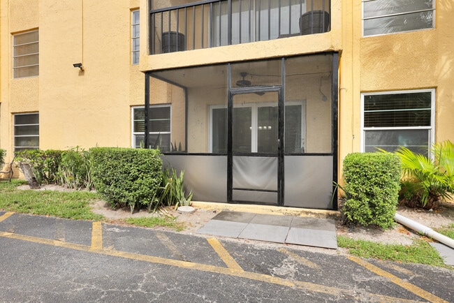 Photo - 490 NW 20th St Unit 1140