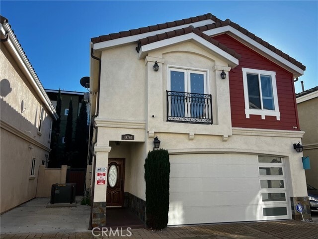 Building Photo - 13768 Cordary Ave