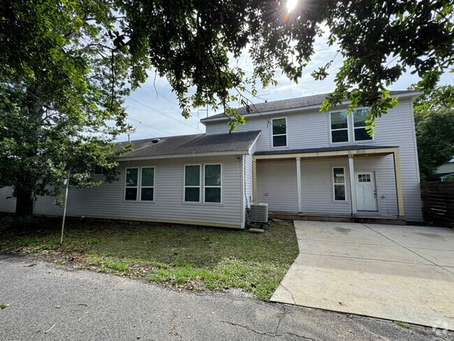Building Photo - 3701 Derbigny St Rental