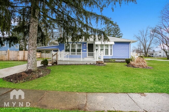 1221 Manfeld Dr
