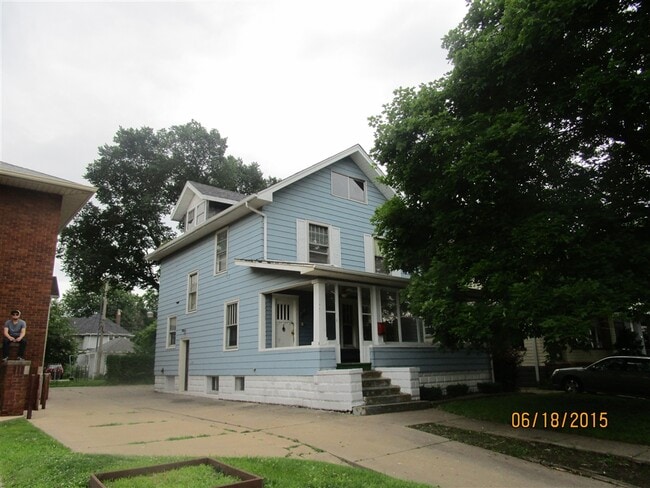Photo - 926 N Rebecca Pl