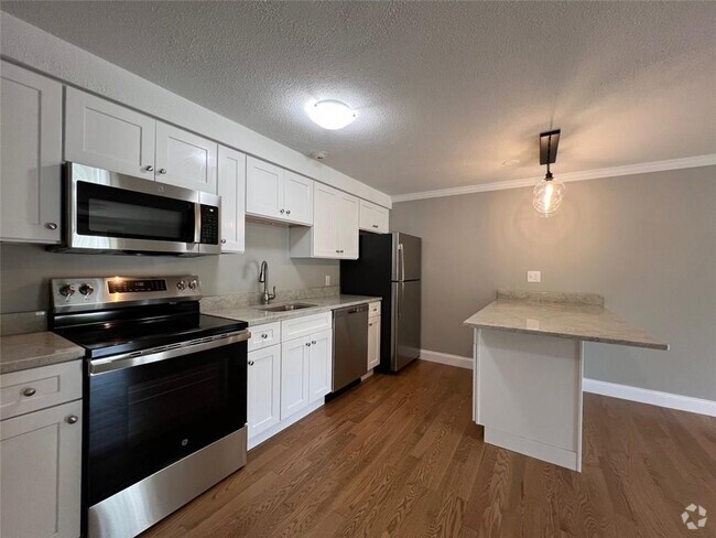 Building Photo - 1371 Mendon Rd Unit C1 Rental