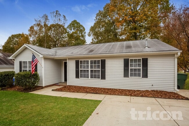 Photo - 266 Sweetmartha Dr
