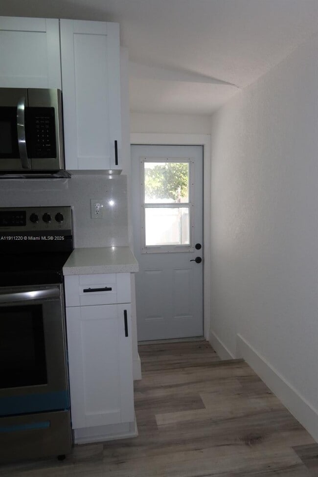 Photo - 1062 NW 25th St