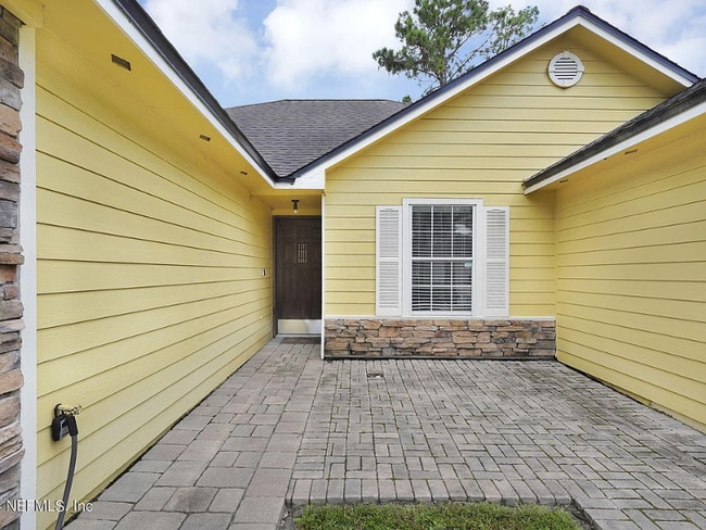 Photo - 8959 Bridgecreek Dr W