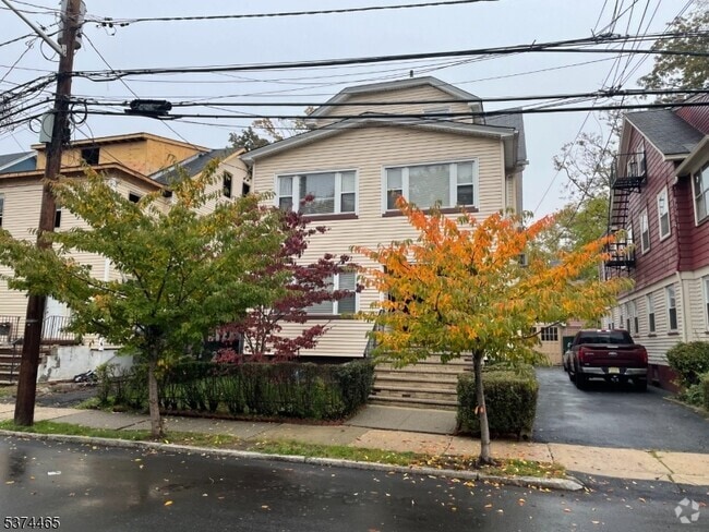 Building Photo - 74 Monticello Ave Rental