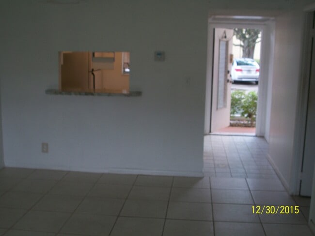 Building Photo - 5061 W Oakland Park Blvd Unit 108 Rental