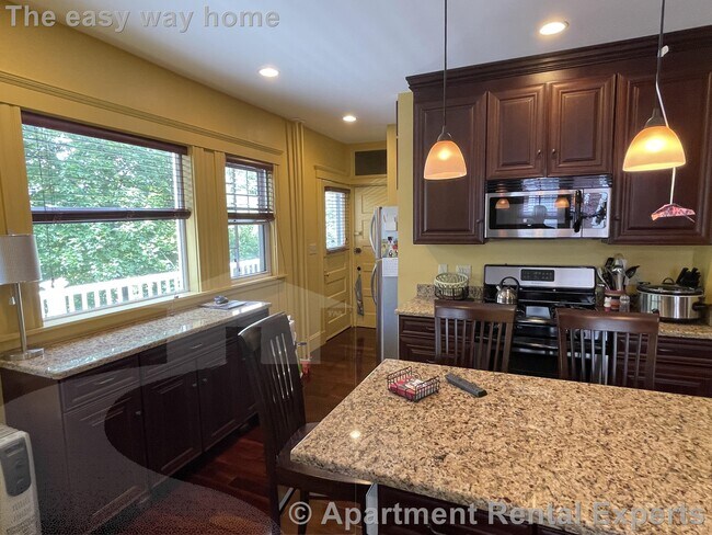 Photo - 200 Larch Rd Unidad #2