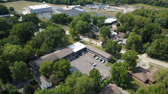 Building Photo - Residences on Lake