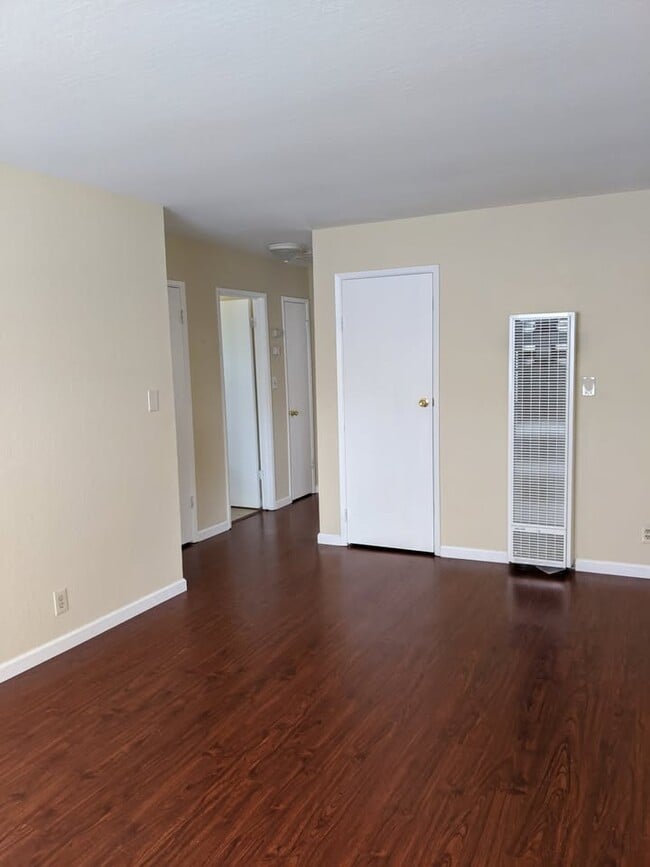 Photo - 498 Doyle Rd Unit 4