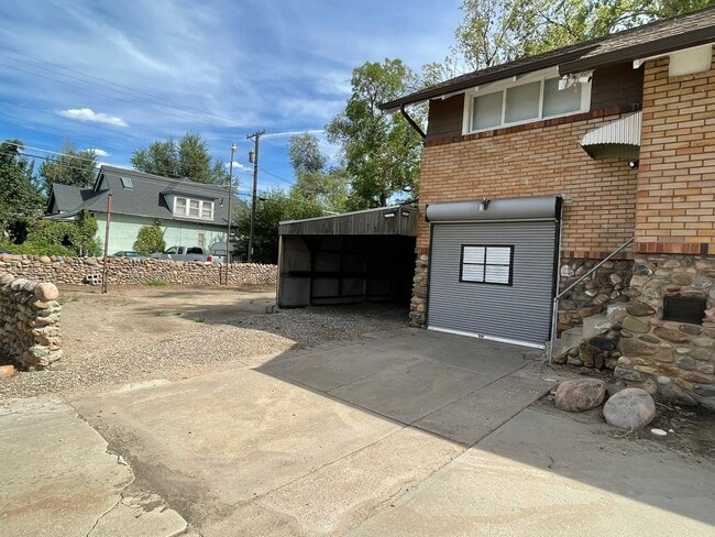 Photo - 1124 Lake Ave