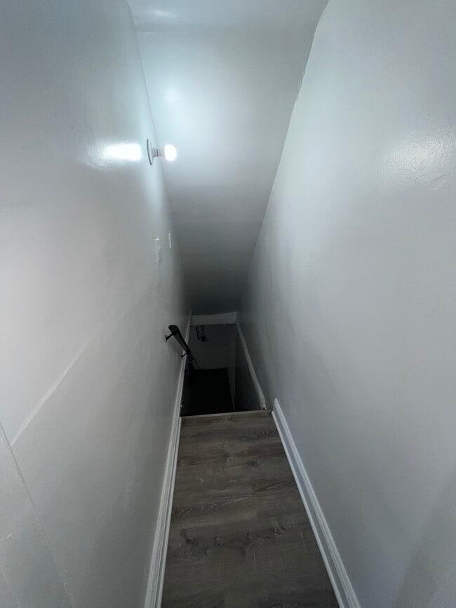 Photo - 112 W 21st St