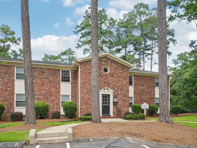 Photo - Morganton Arms Apartments